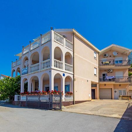 Apartment Delfin-2 By Interhome Cesarica Exterior photo